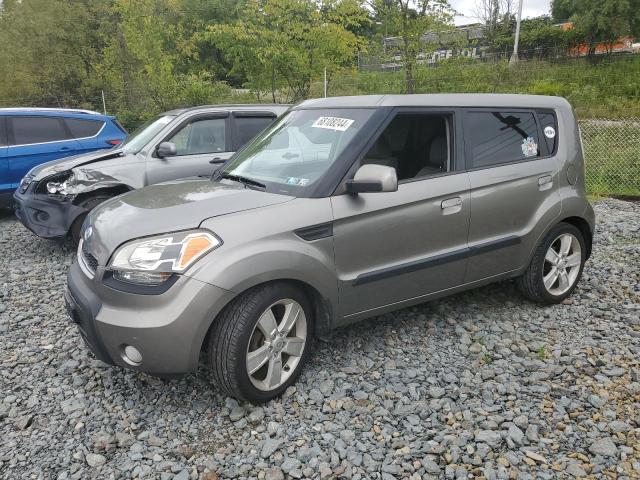 KIA SOUL + 2010 kndjt2a23a7085304