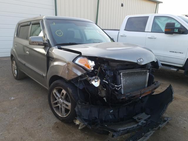 KIA SOUL + 2010 kndjt2a23a7172314