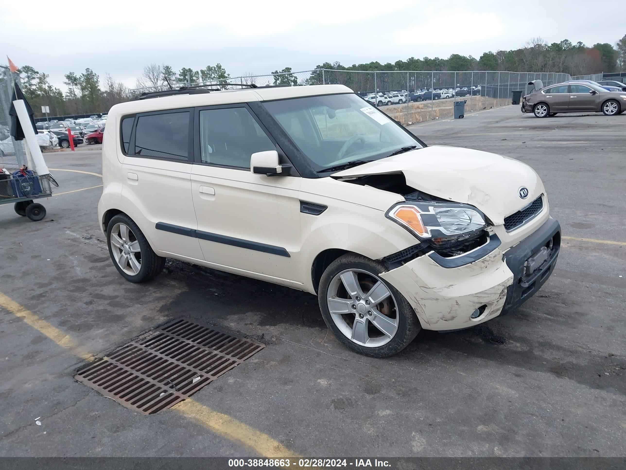 KIA SOUL 2010 kndjt2a24a7077454