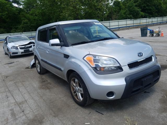 KIA SOUL + 2010 kndjt2a24a7703813