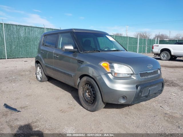 KIA SOUL 2011 kndjt2a24b7220517