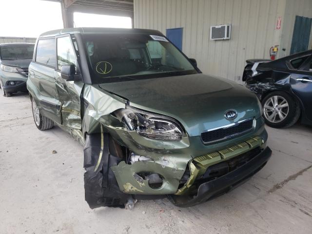 KIA SOUL + 2010 kndjt2a25a7044267