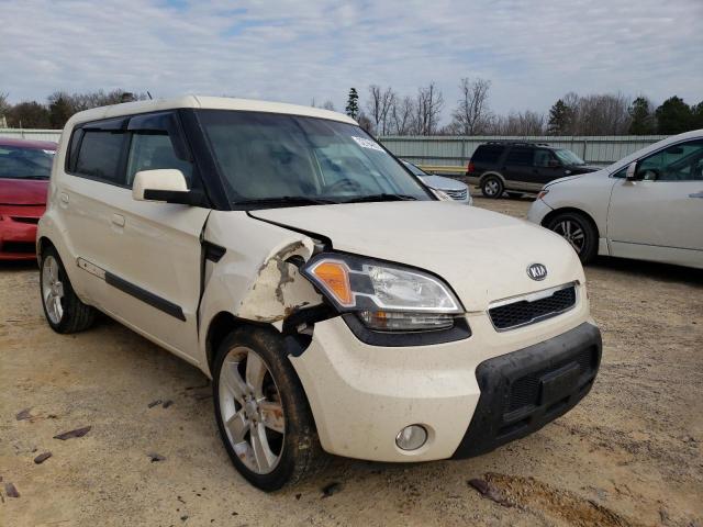 KIA SOUL + 2010 kndjt2a25a7067676