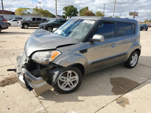 KIA SOUL + 2010 kndjt2a25a7175666