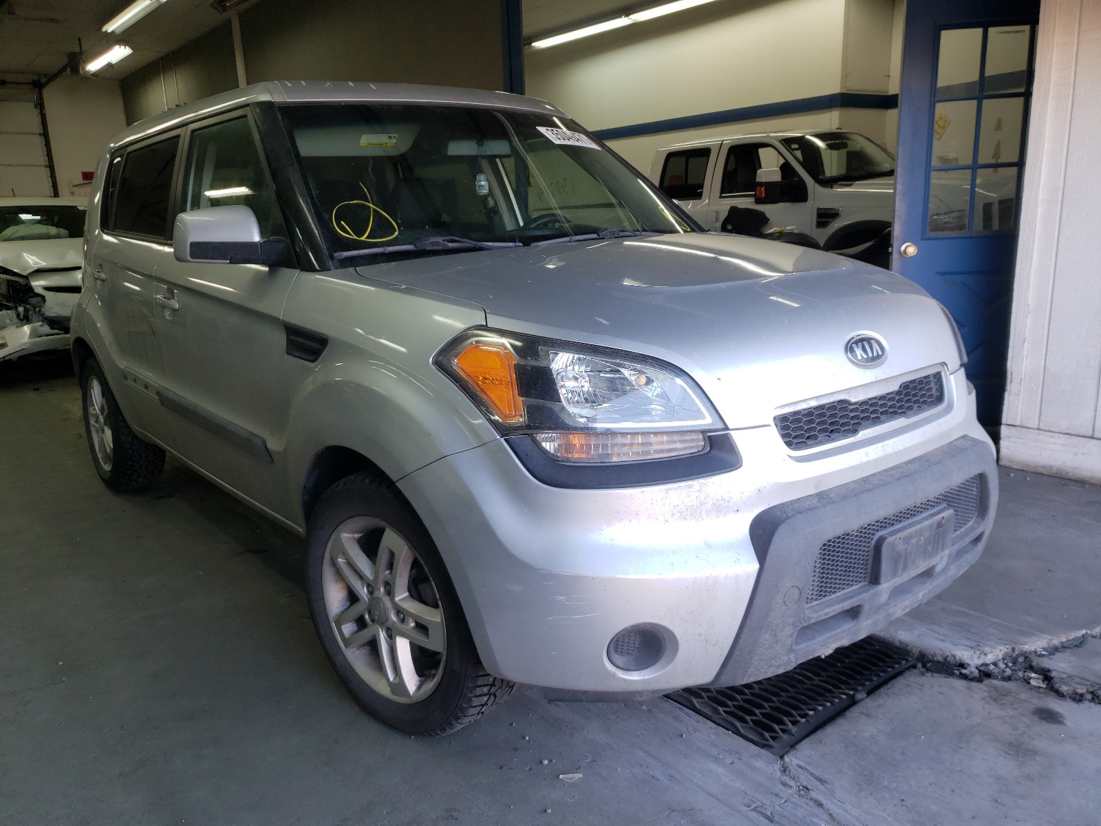 KIA SOUL + 2011 kndjt2a25b7706219