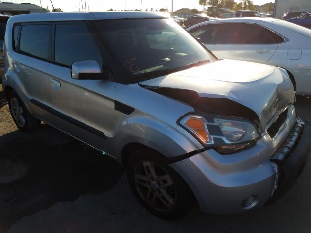 KIA SOUL + 2010 kndjt2a27a7044058