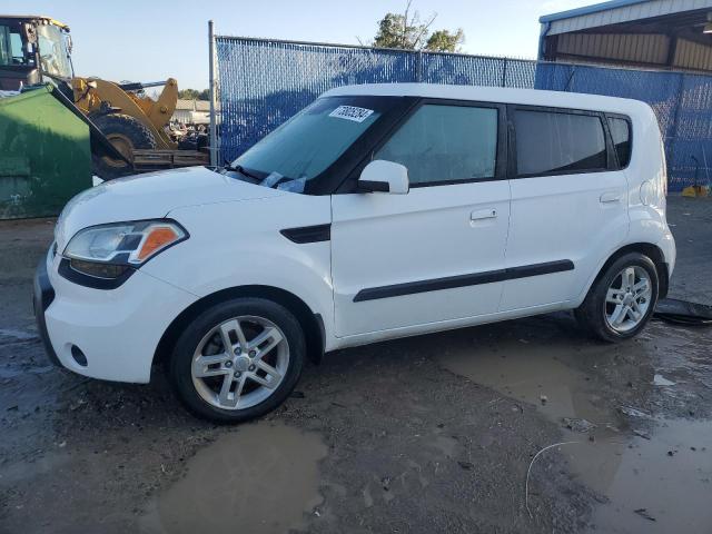 KIA SOUL + 2010 kndjt2a27a7176849