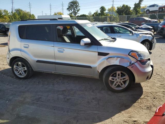 KIA SOUL + 2010 kndjt2a28a7180313