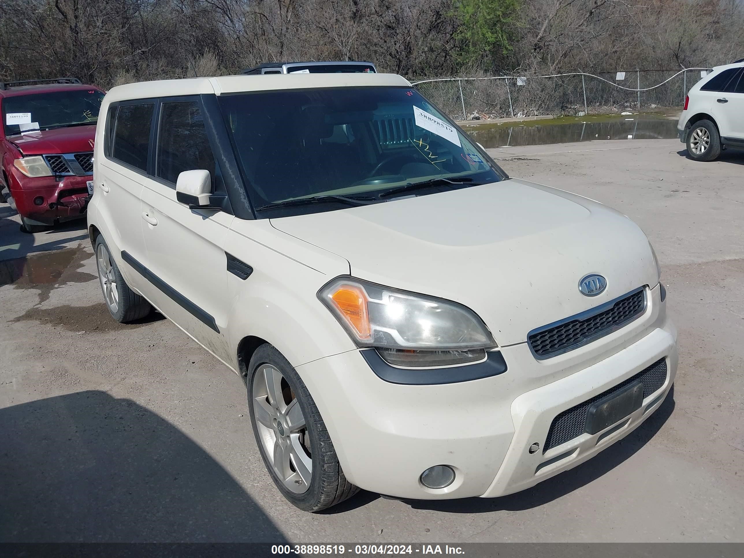 KIA SOUL 2011 kndjt2a28b7330602