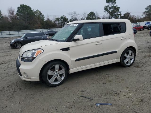 KIA SOUL + 2011 kndjt2a28b7713374