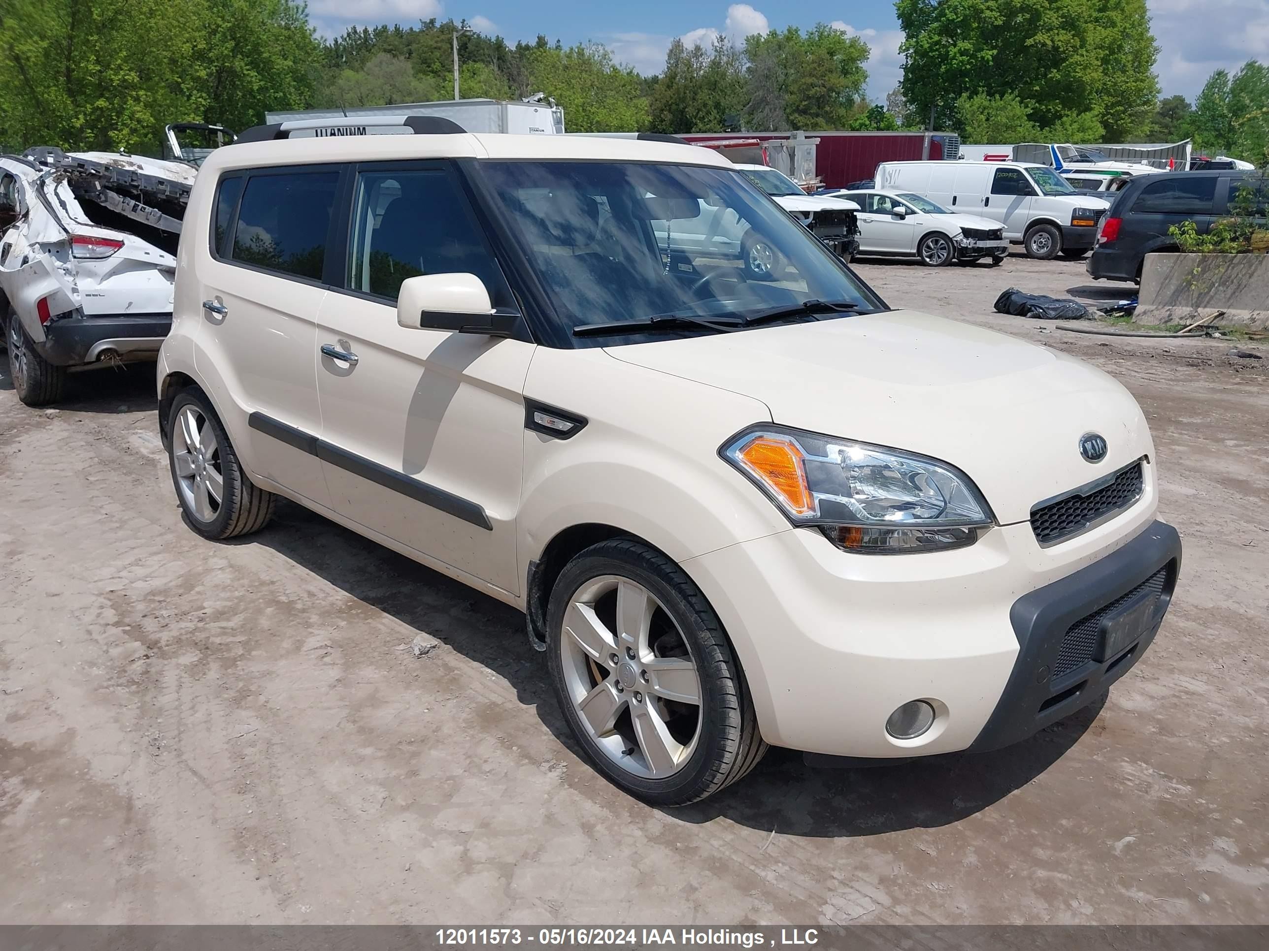 KIA SOUL 2011 kndjt2a28b7714153