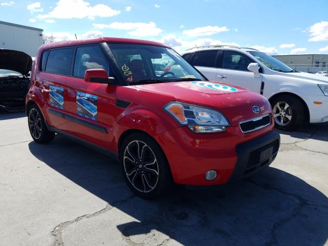 KIA SOUL + 2010 kndjt2a29a7044756