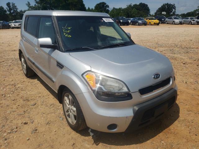 KIA SOUL + 2010 kndjt2a29a7095027