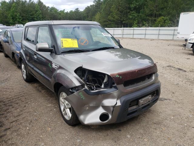 KIA SOUL + 2010 kndjt2a29a7162113