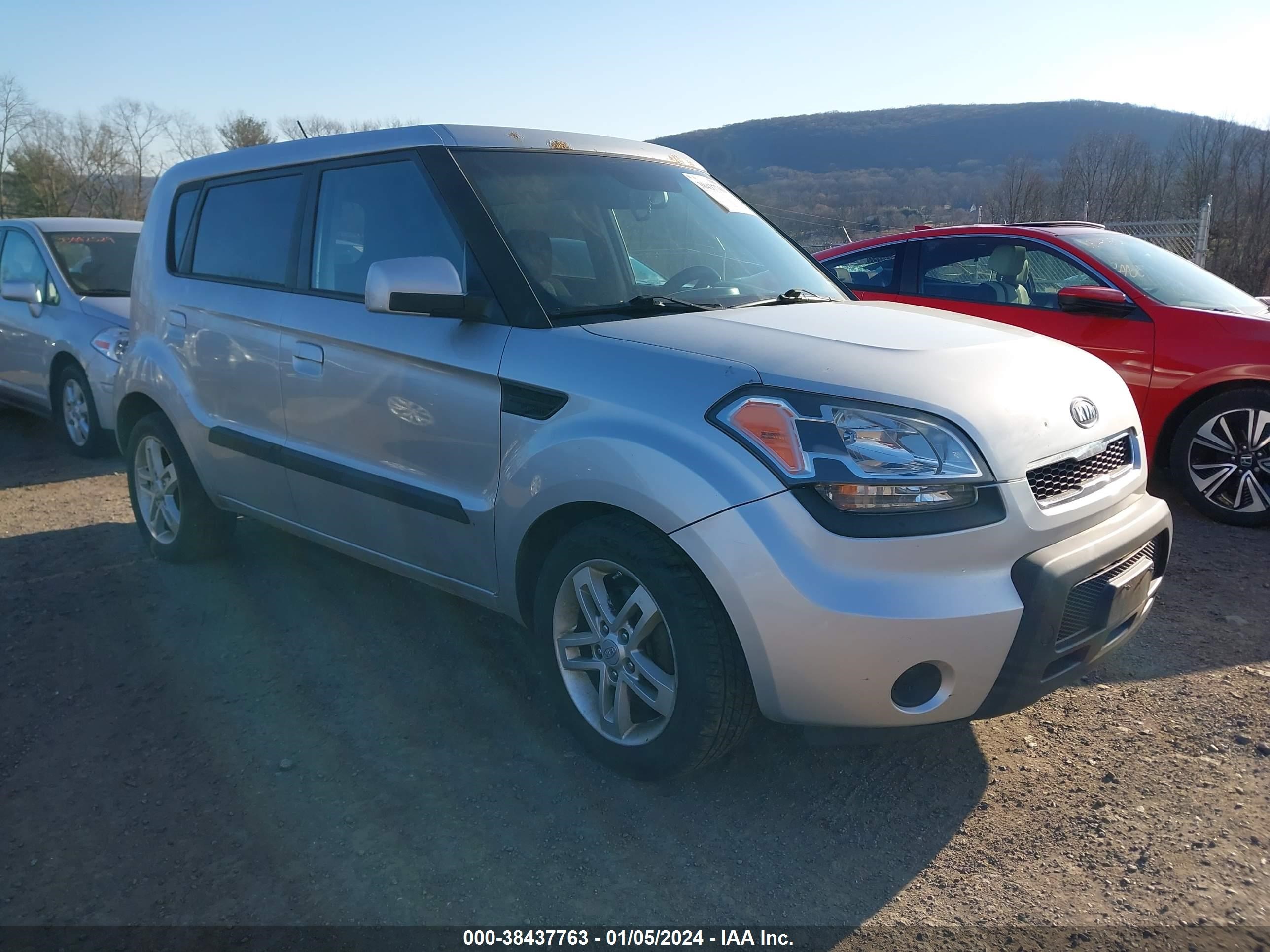 KIA SOUL 2010 kndjt2a29a7703743