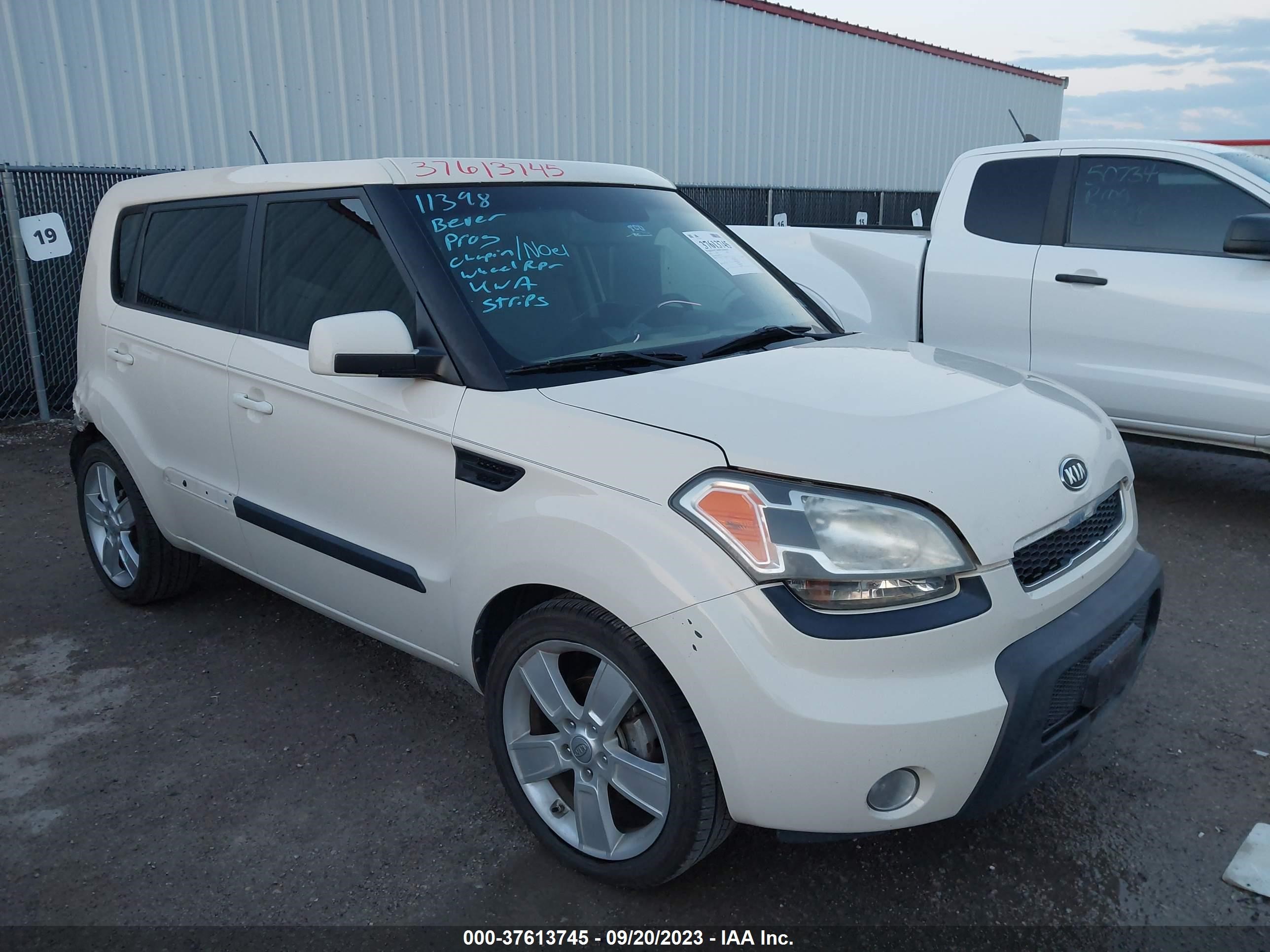 KIA SOUL 2011 kndjt2a29b7713075