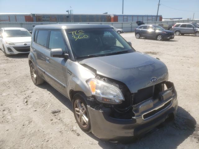 KIA SOUL + 2010 kndjt2a2xa7163996