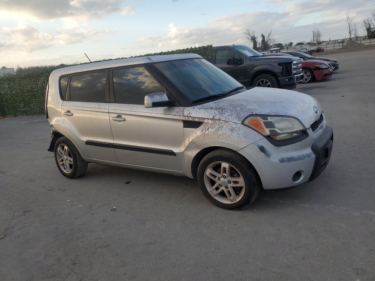 KIA SOUL 2011 kndjt2a2xb7706619