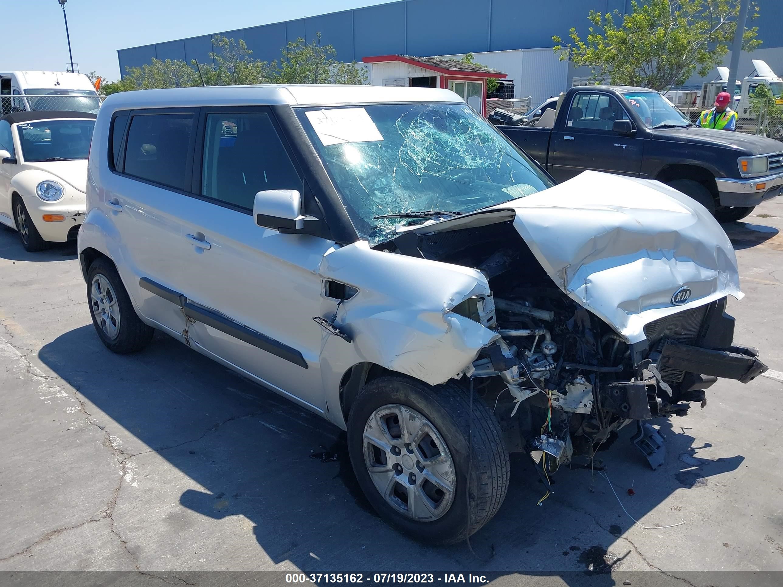 KIA SOUL 2012 kndjt2a58c7411823