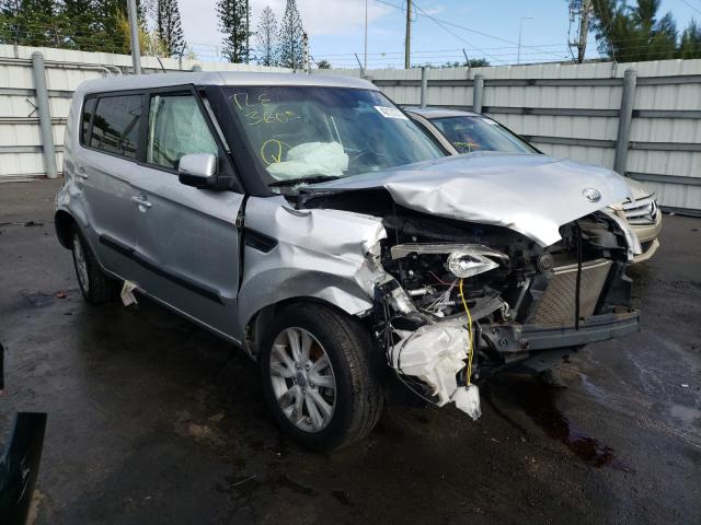 KIA SOUL + 2013 kndjt2a60d7561841