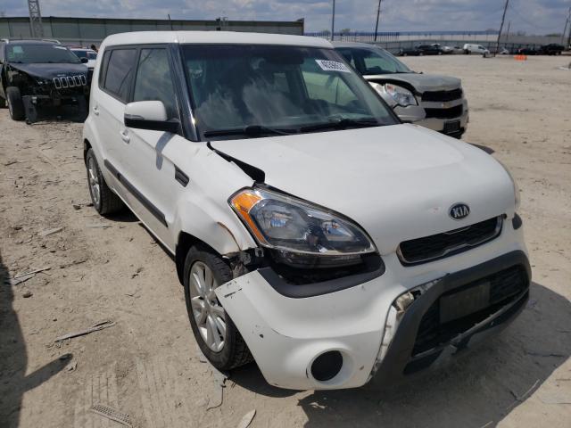 KIA SOUL + 2013 kndjt2a65d7563133