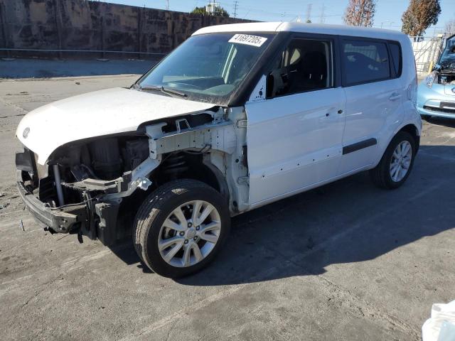 KIA SOUL + 2013 kndjt2a67d7760000