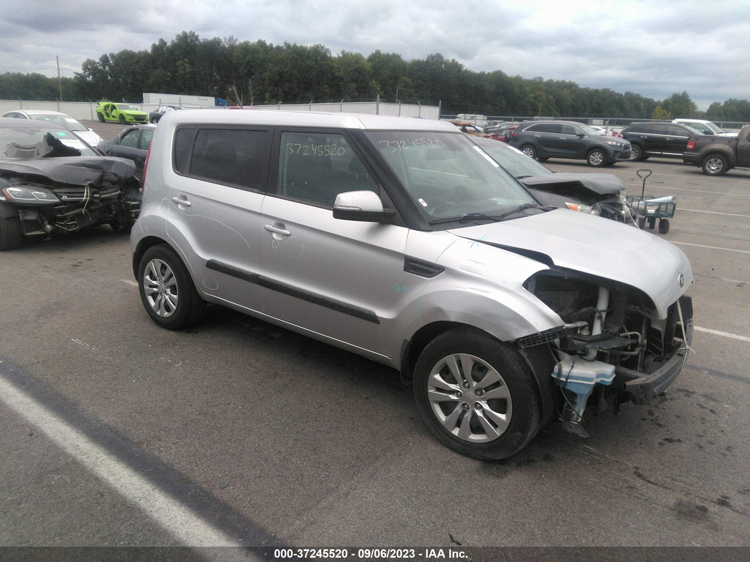 KIA SOUL 2013 kndjt2a69d7586656