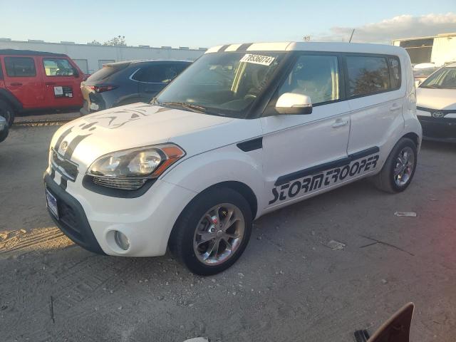 KIA SOUL + 2013 kndjt2a6xd7756863