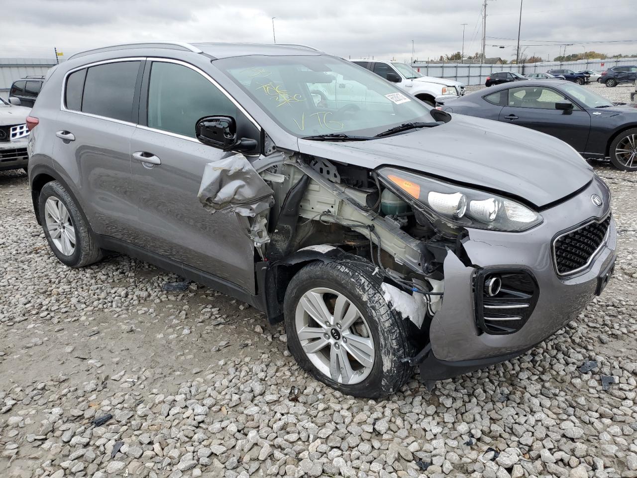 KIA SPORTAGE 2017 kndpmcac8h7066621