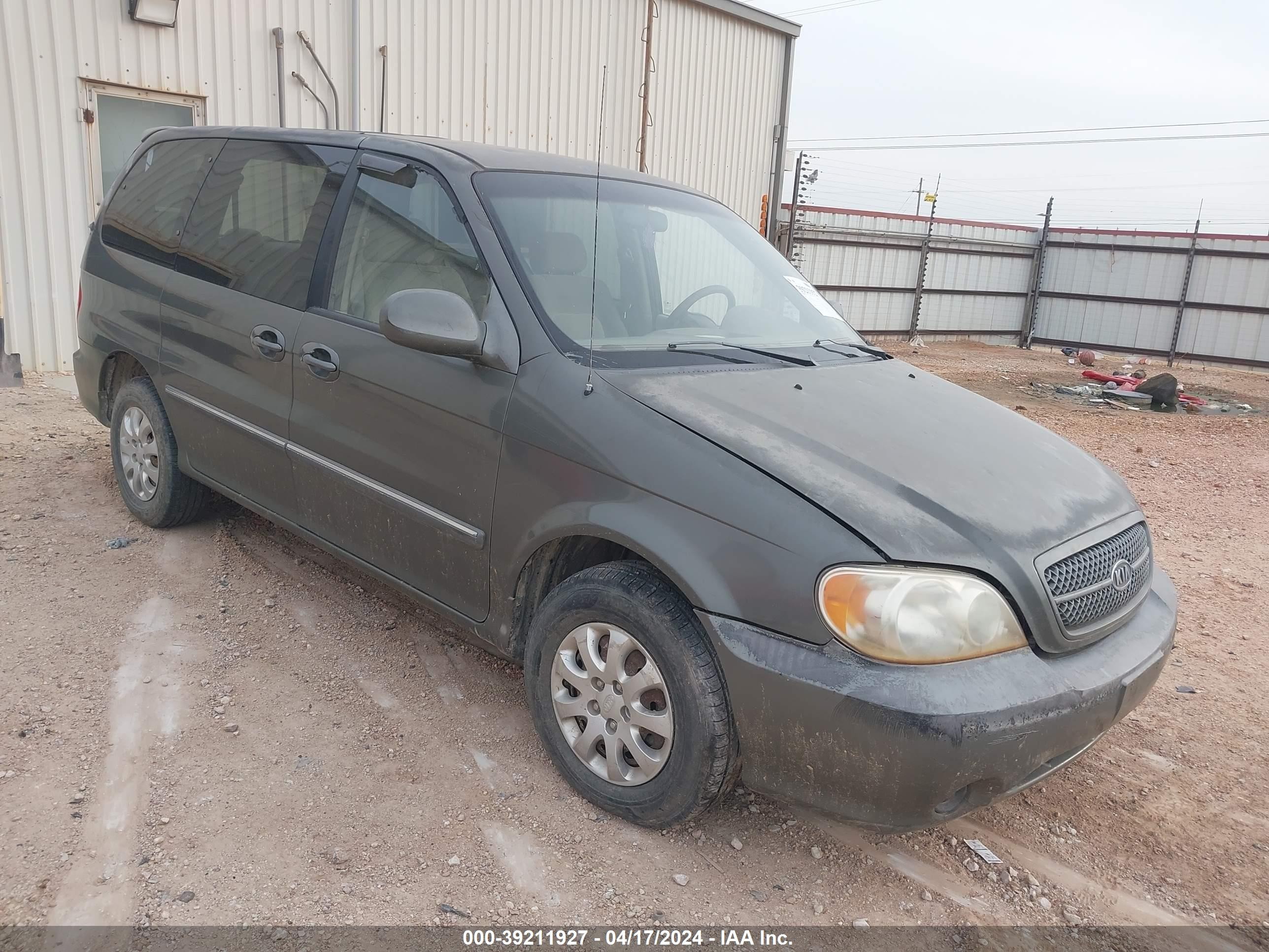 KIA SEDONA 2004 kndup131846545745