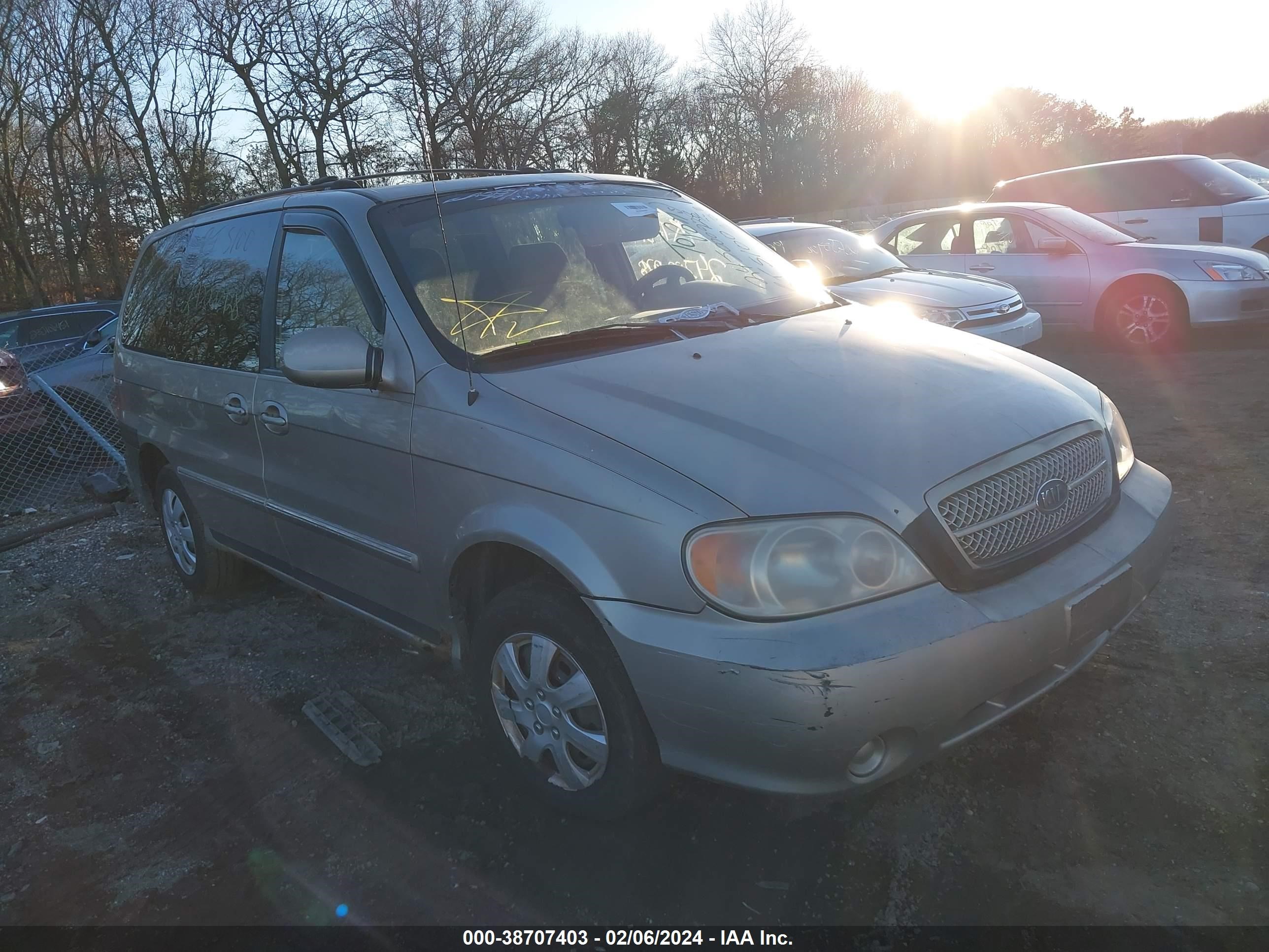 KIA SEDONA 2004 kndup131846587624