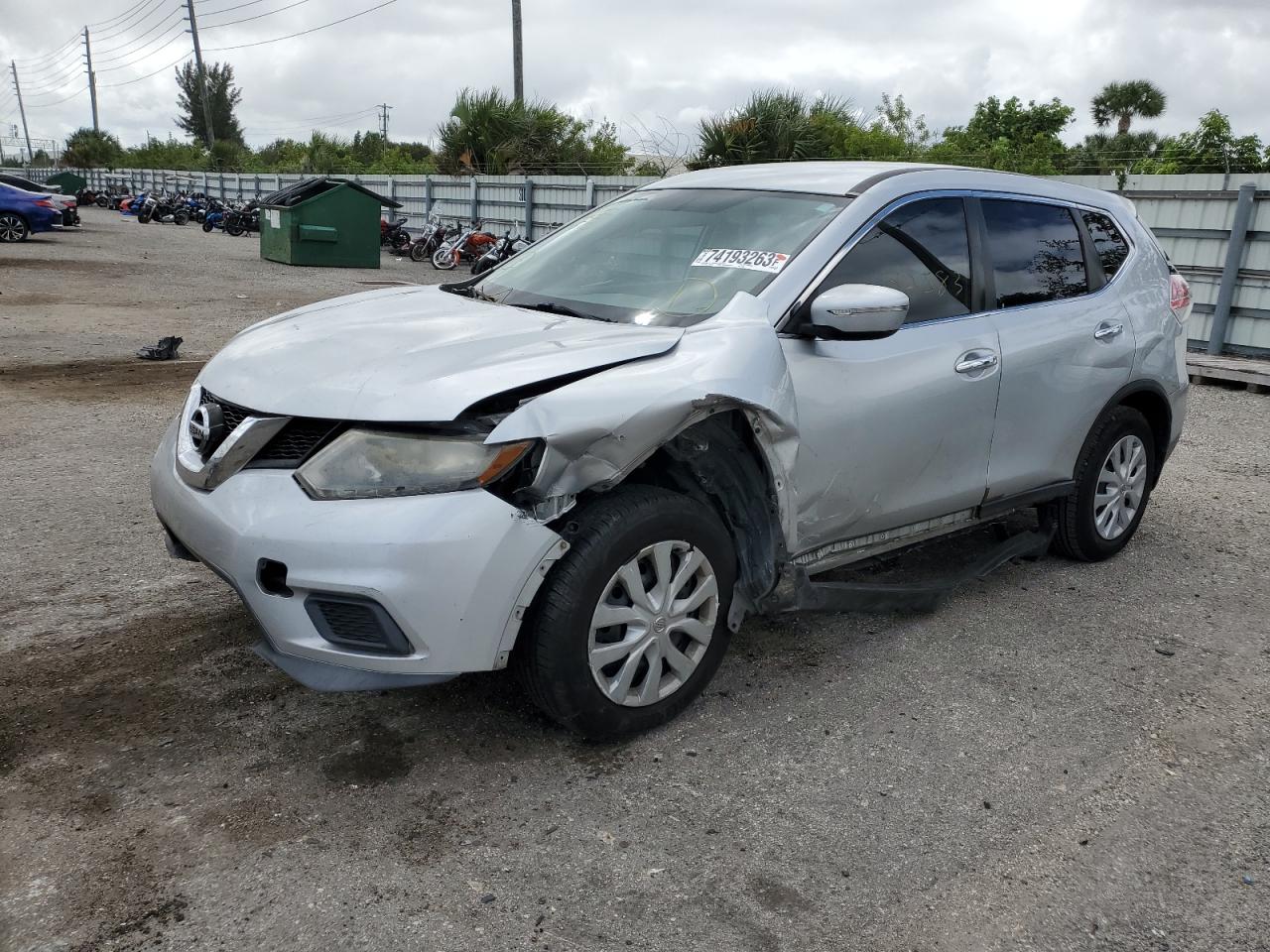 NISSAN ROGUE 2015 knmat2mt0fp572634