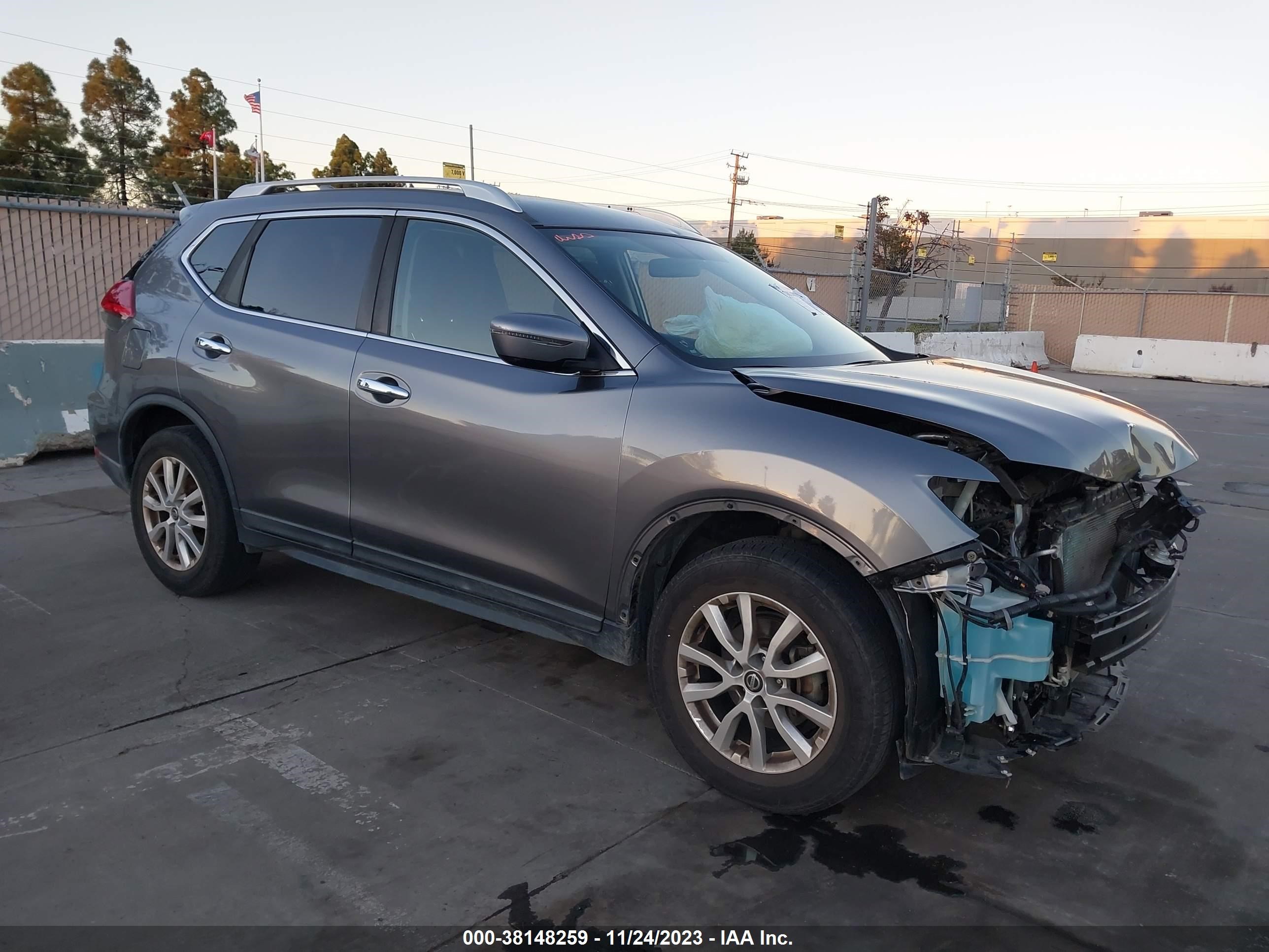 NISSAN ROGUE 2017 knmat2mt0hp560535