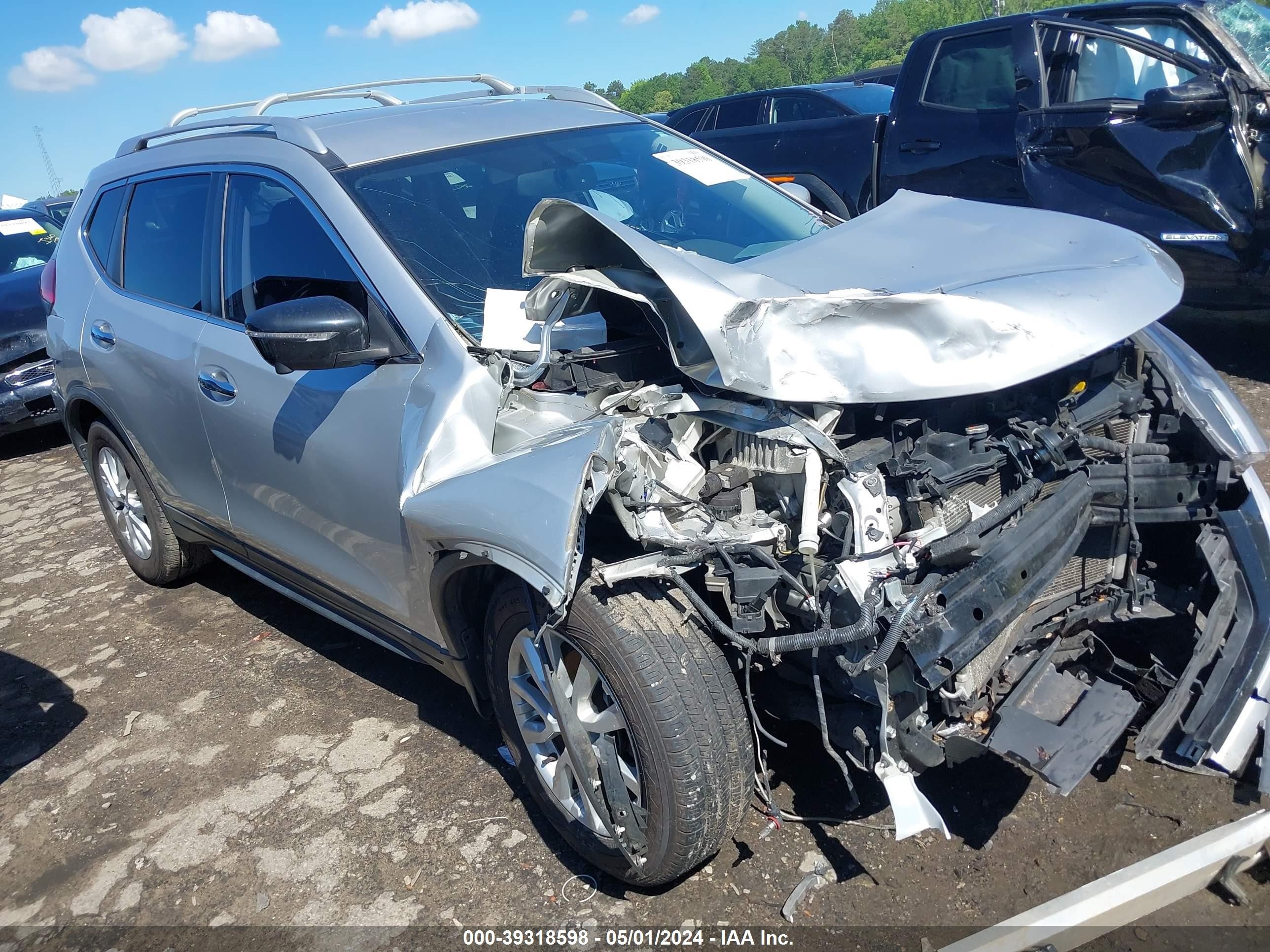 NISSAN ROGUE 2017 knmat2mt1hp528368