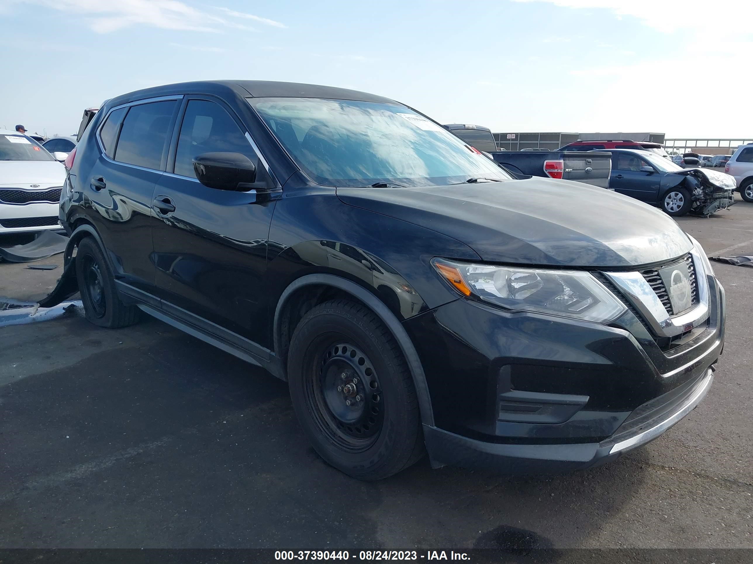 NISSAN ROGUE 2017 knmat2mt1hp599957