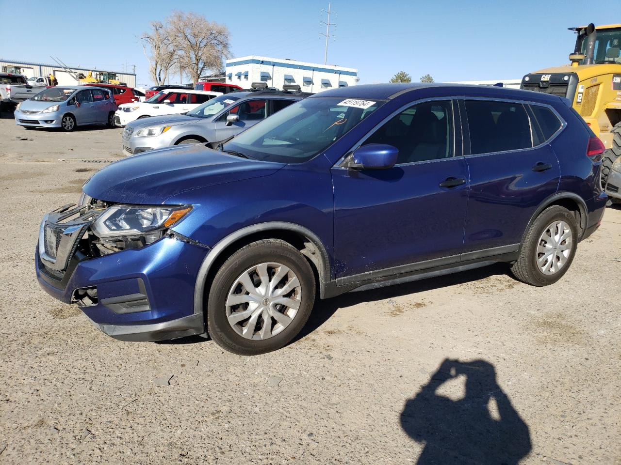 NISSAN ROGUE 2017 knmat2mt1hp600525