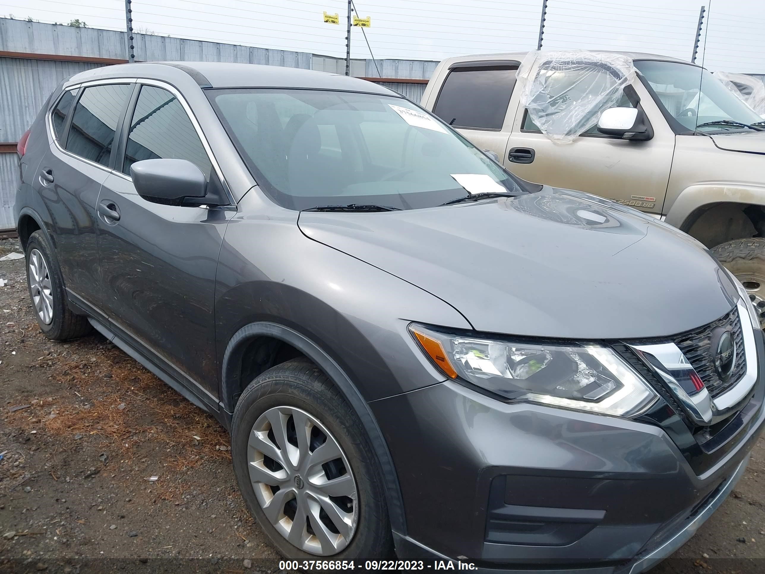 NISSAN ROGUE 2018 knmat2mt1jp511656