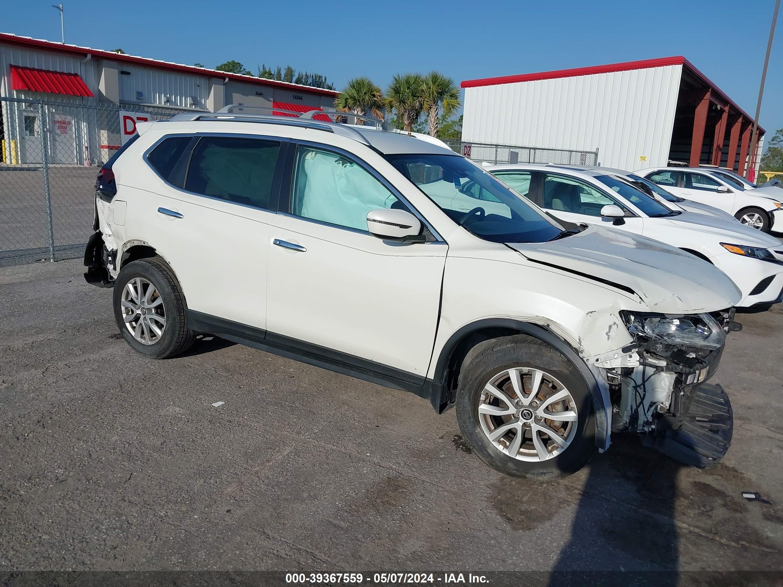 NISSAN ROGUE 2019 knmat2mt1kp550166