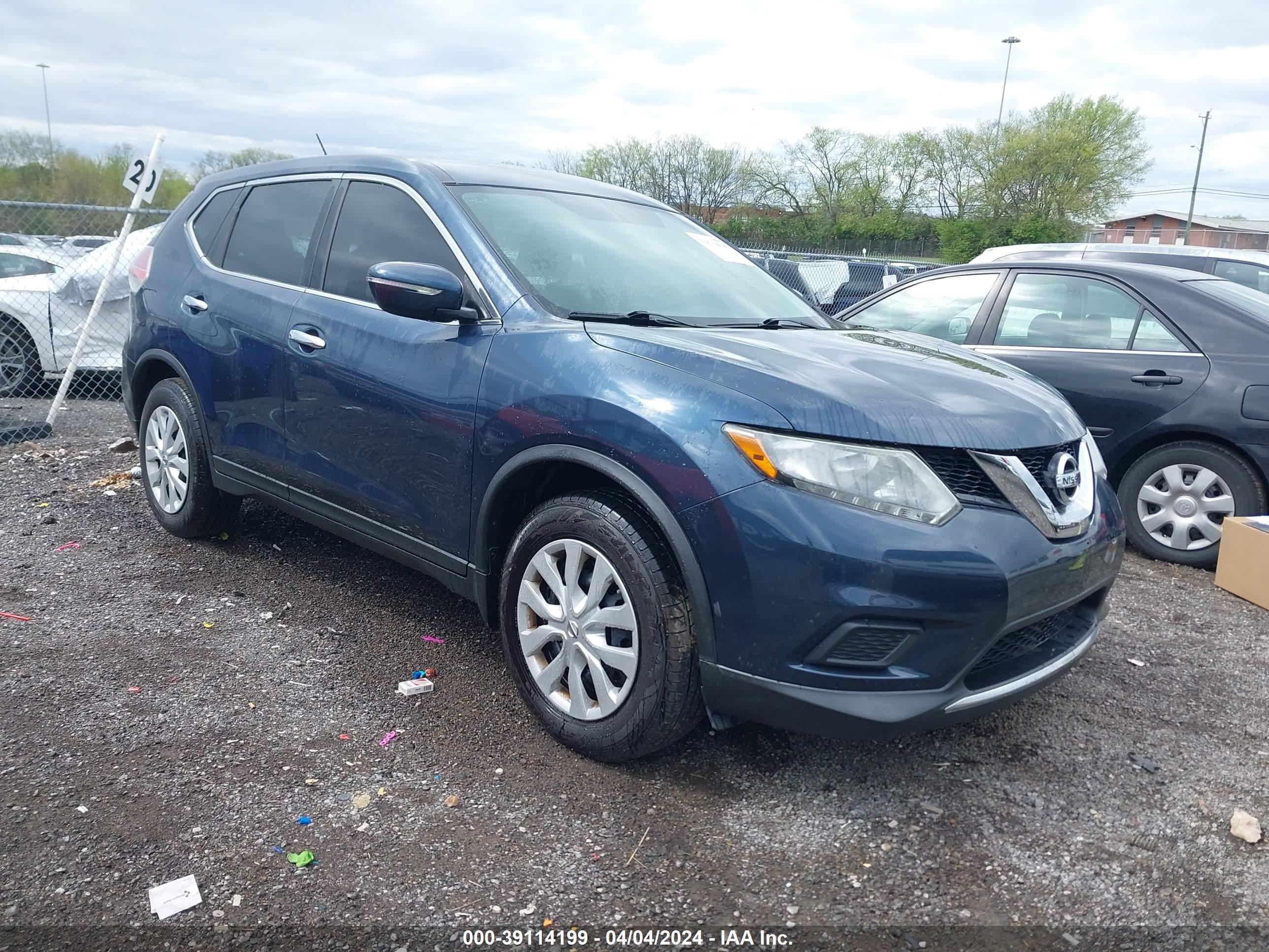 NISSAN ROGUE 2015 knmat2mt3fp576662