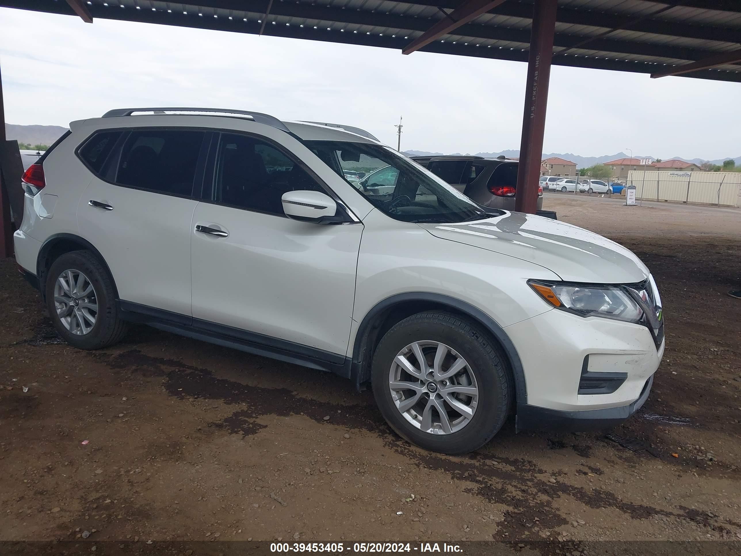 NISSAN ROGUE 2017 knmat2mt3hp619061