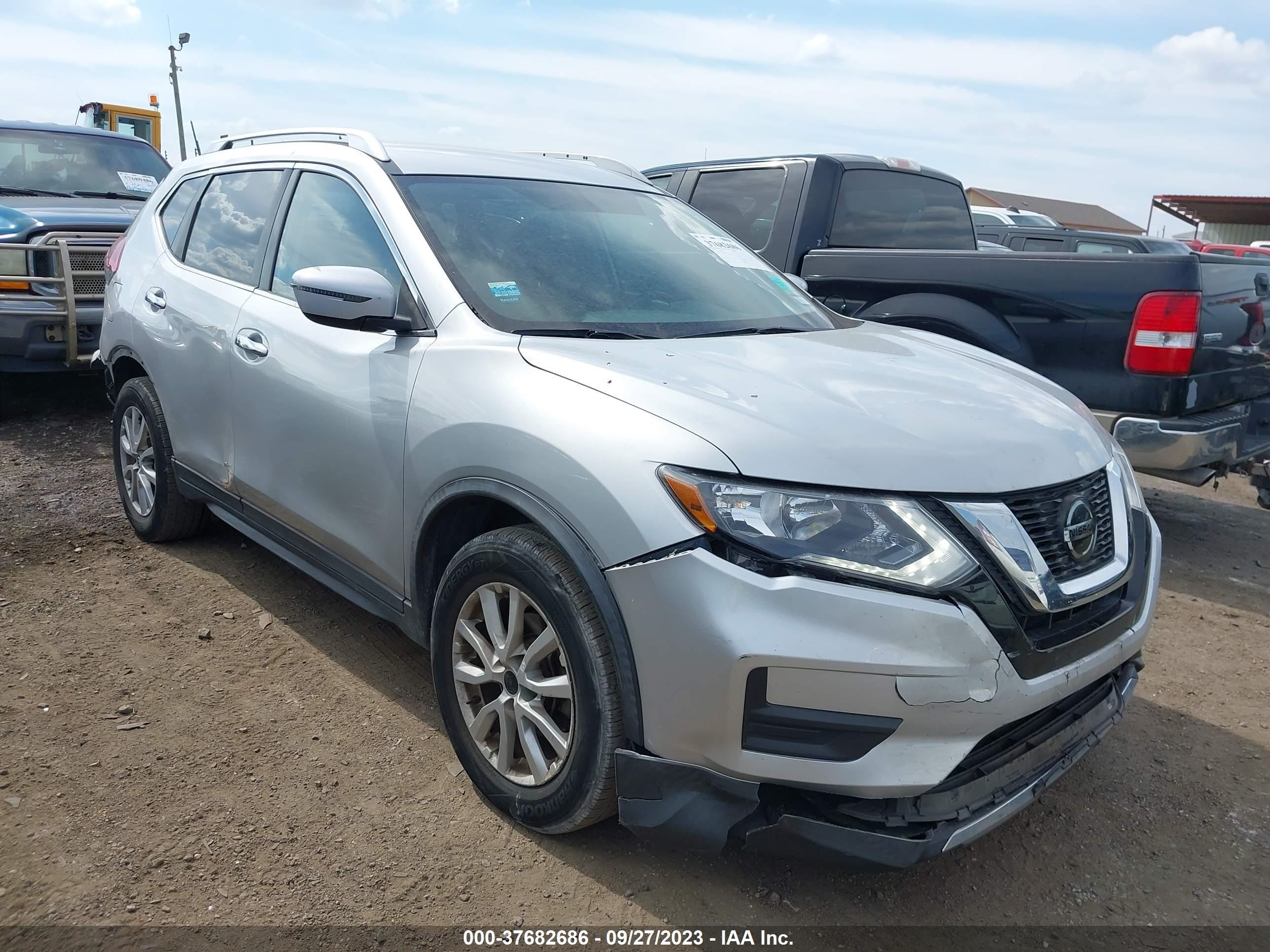 NISSAN ROGUE 2018 knmat2mt3jp551527