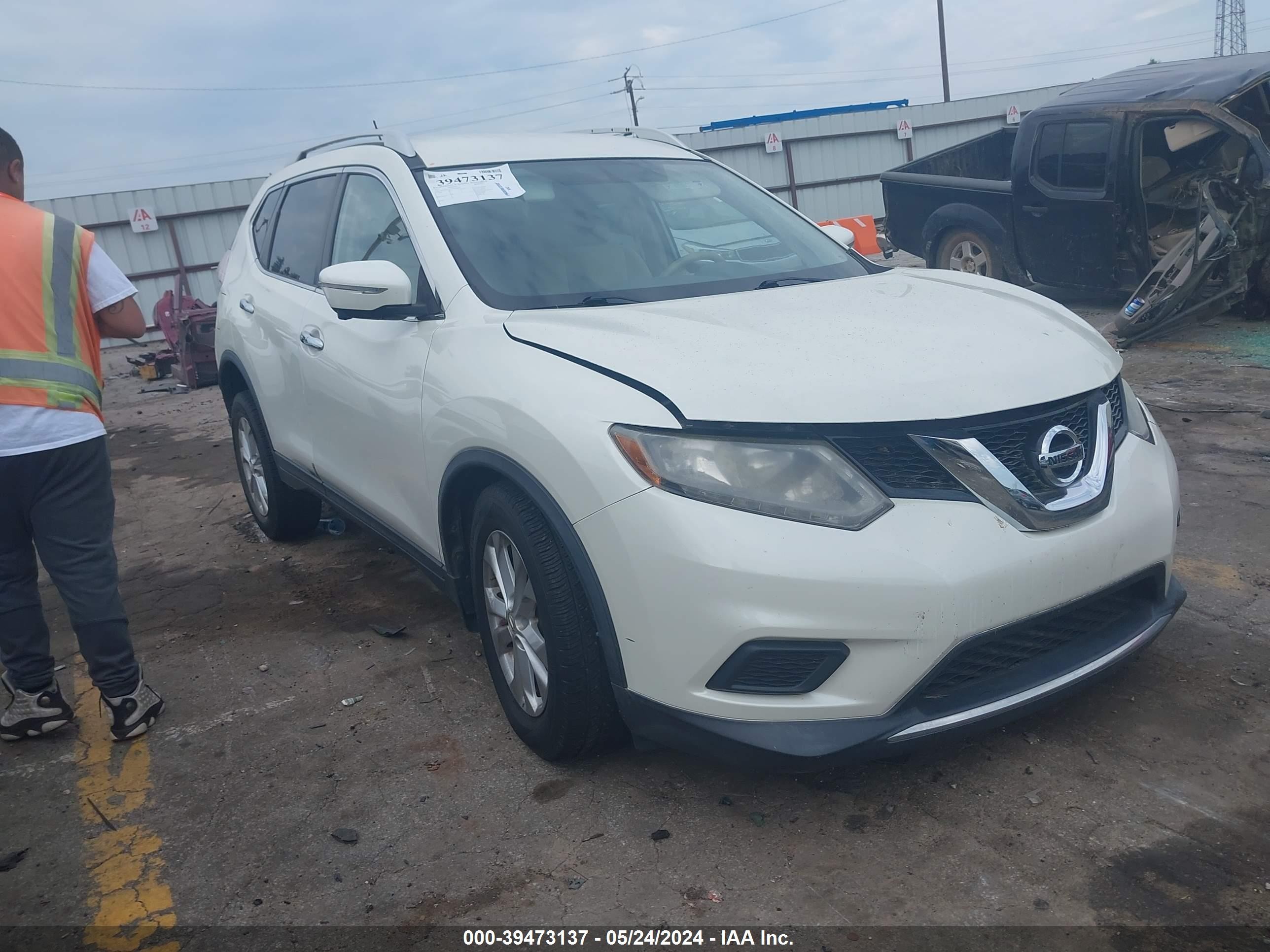 NISSAN ROGUE 2015 knmat2mt4fp592630