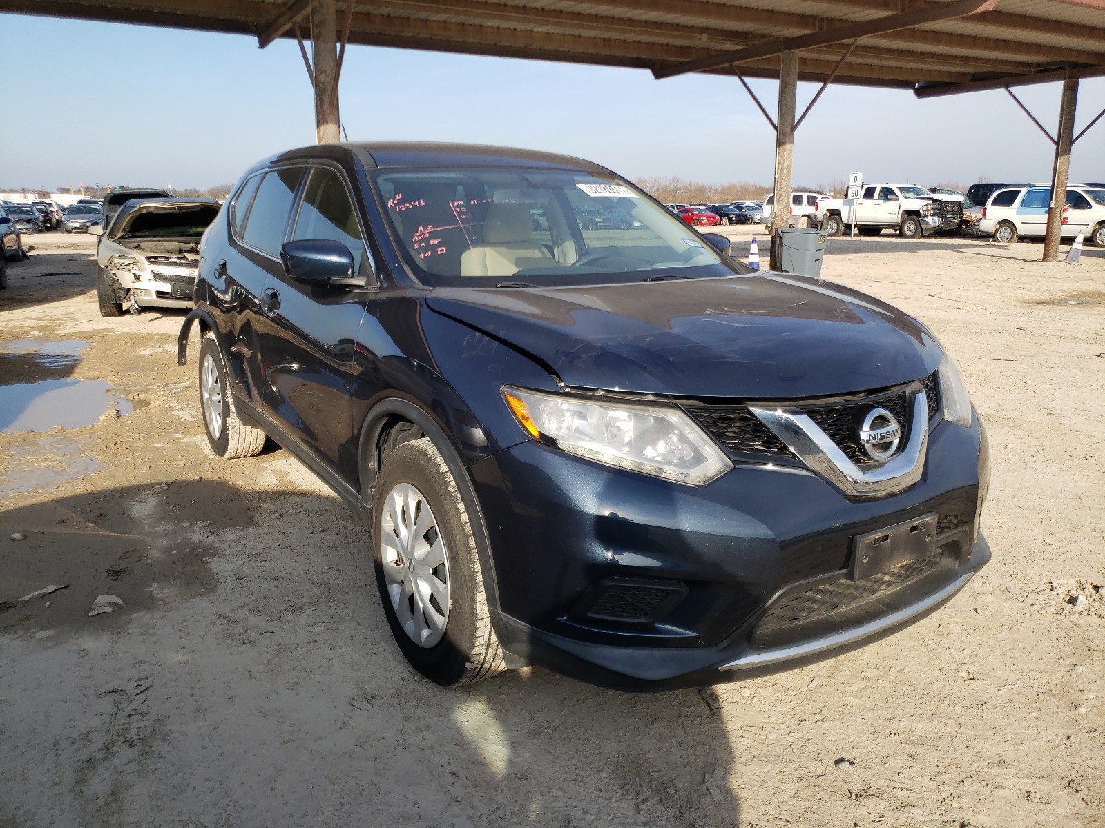 NISSAN ROGUE S 2016 knmat2mt5gp606052