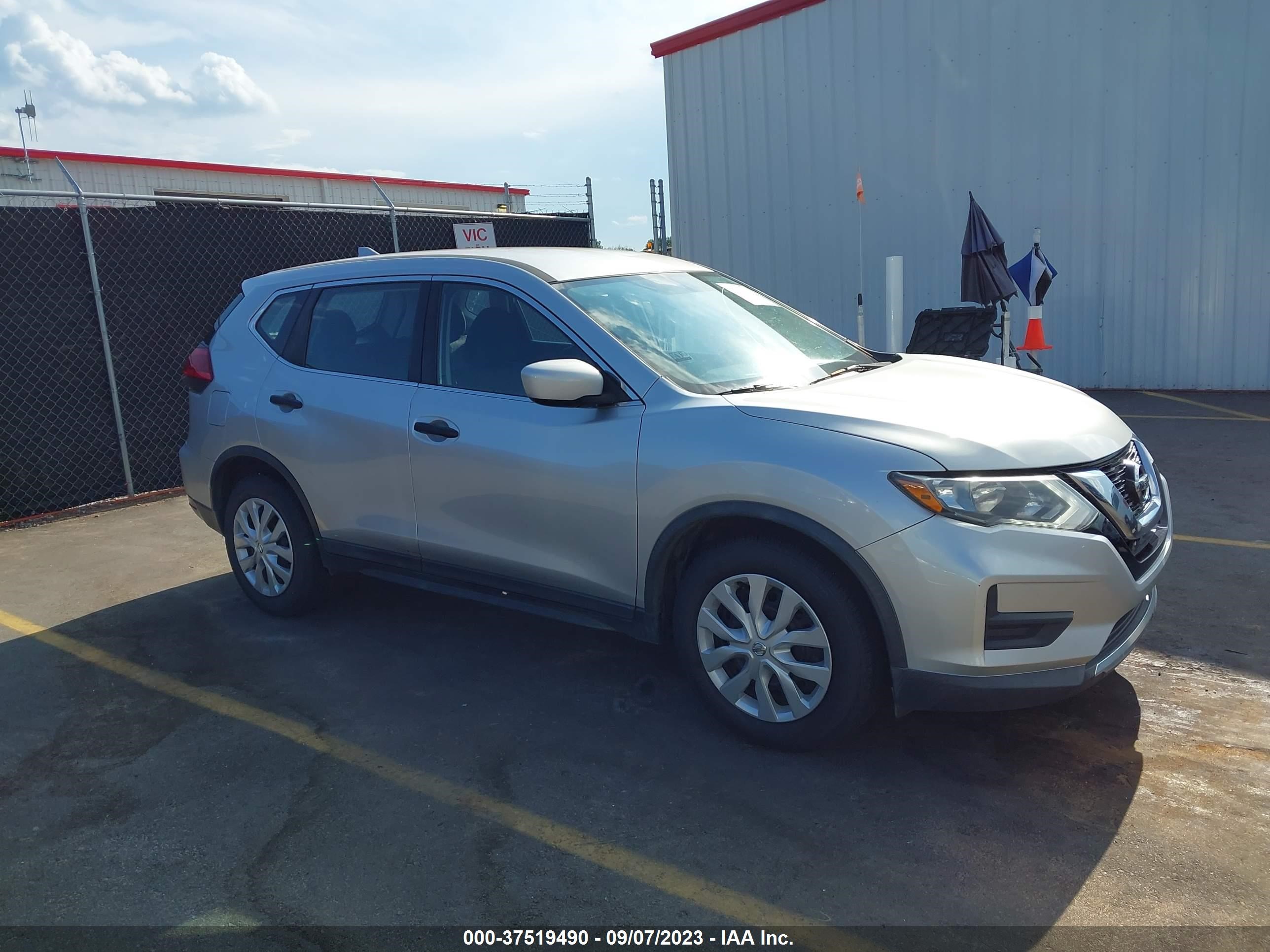 NISSAN ROGUE 2017 knmat2mt6hp532075