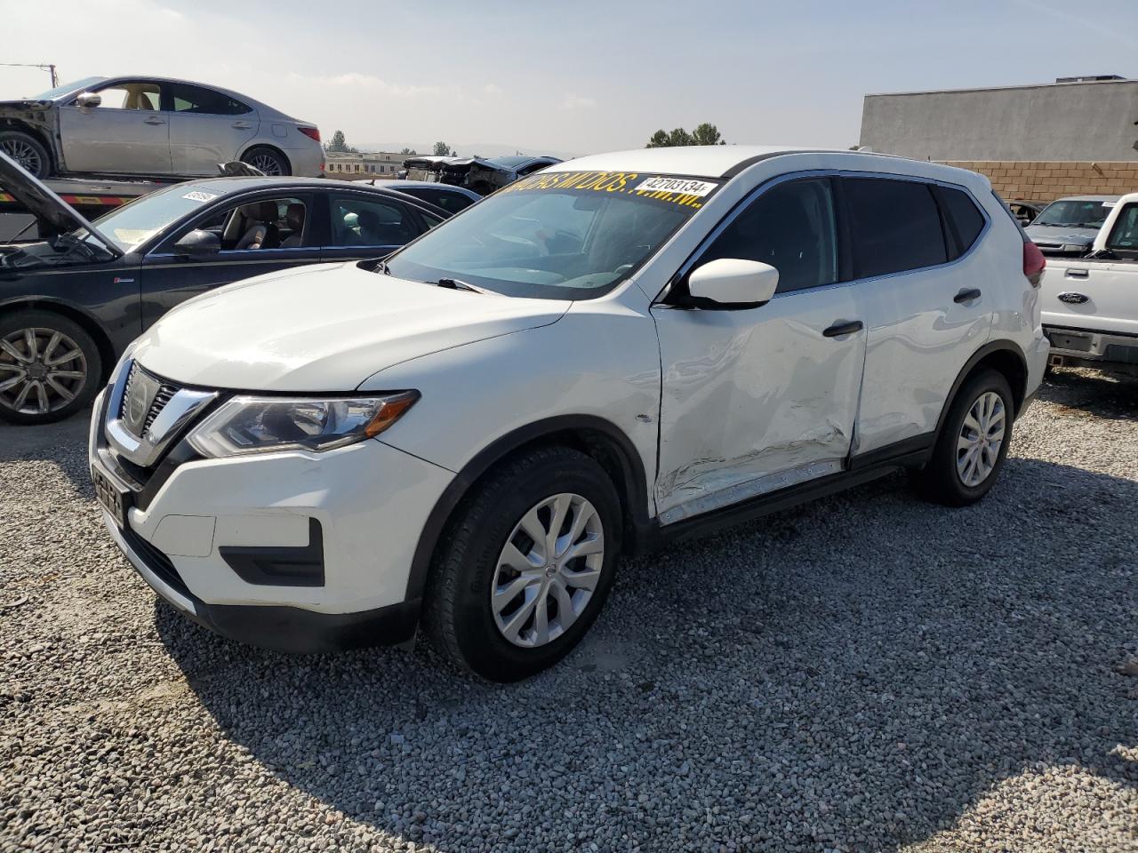 NISSAN ROGUE 2017 knmat2mt6hp615800