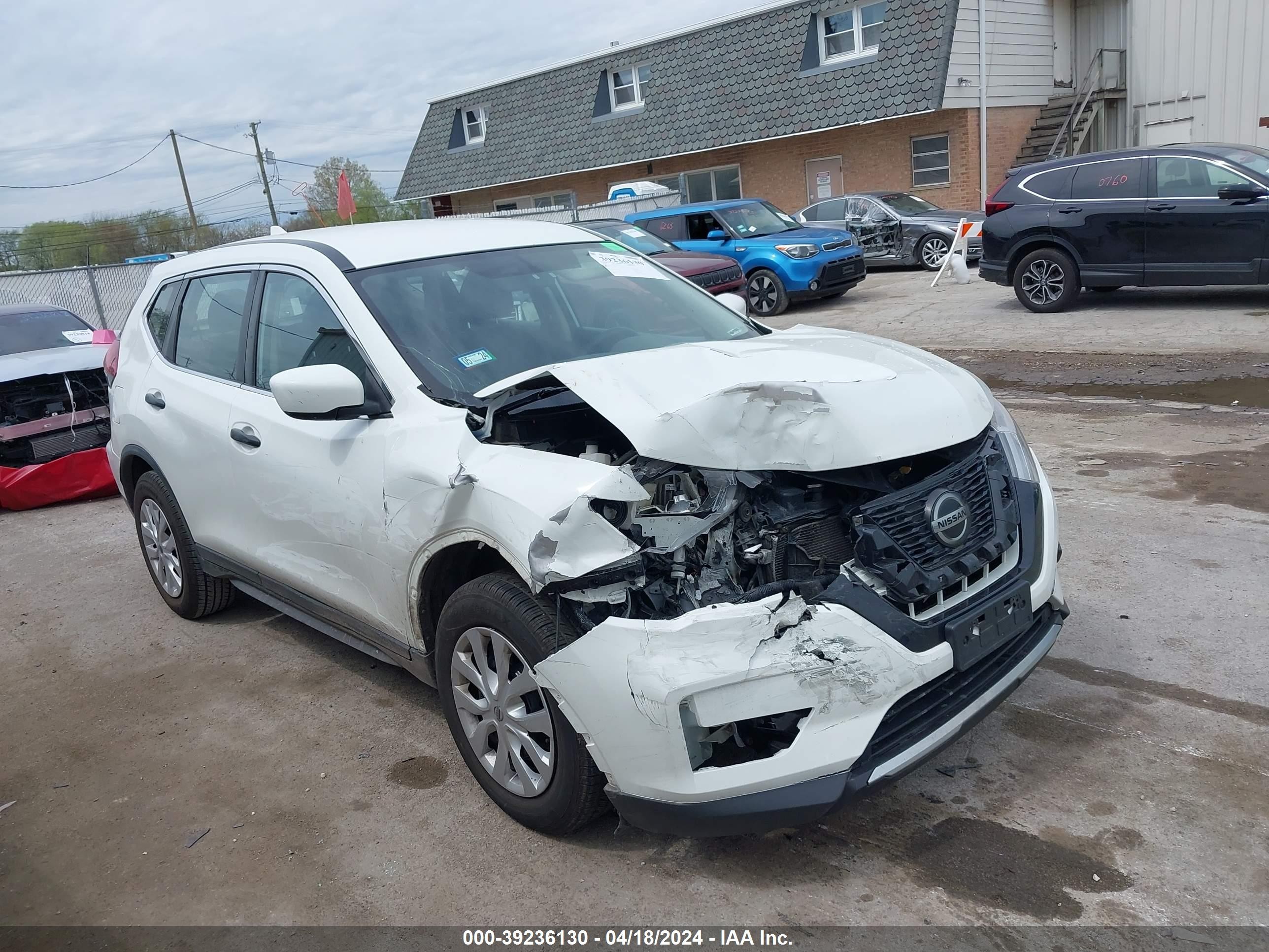 NISSAN ROGUE 2017 knmat2mt7jp536786