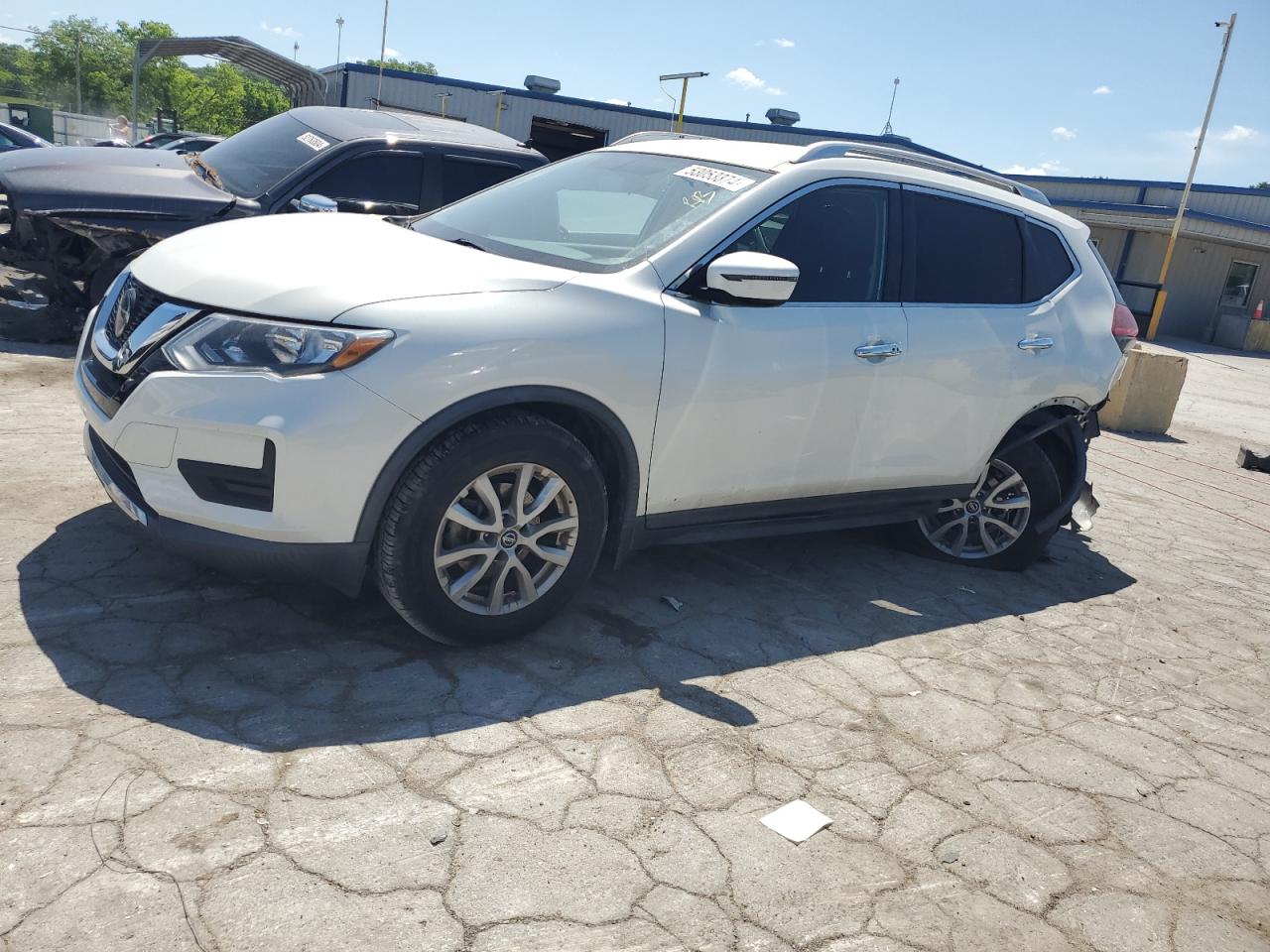 NISSAN ROGUE 2018 knmat2mt7jp552602