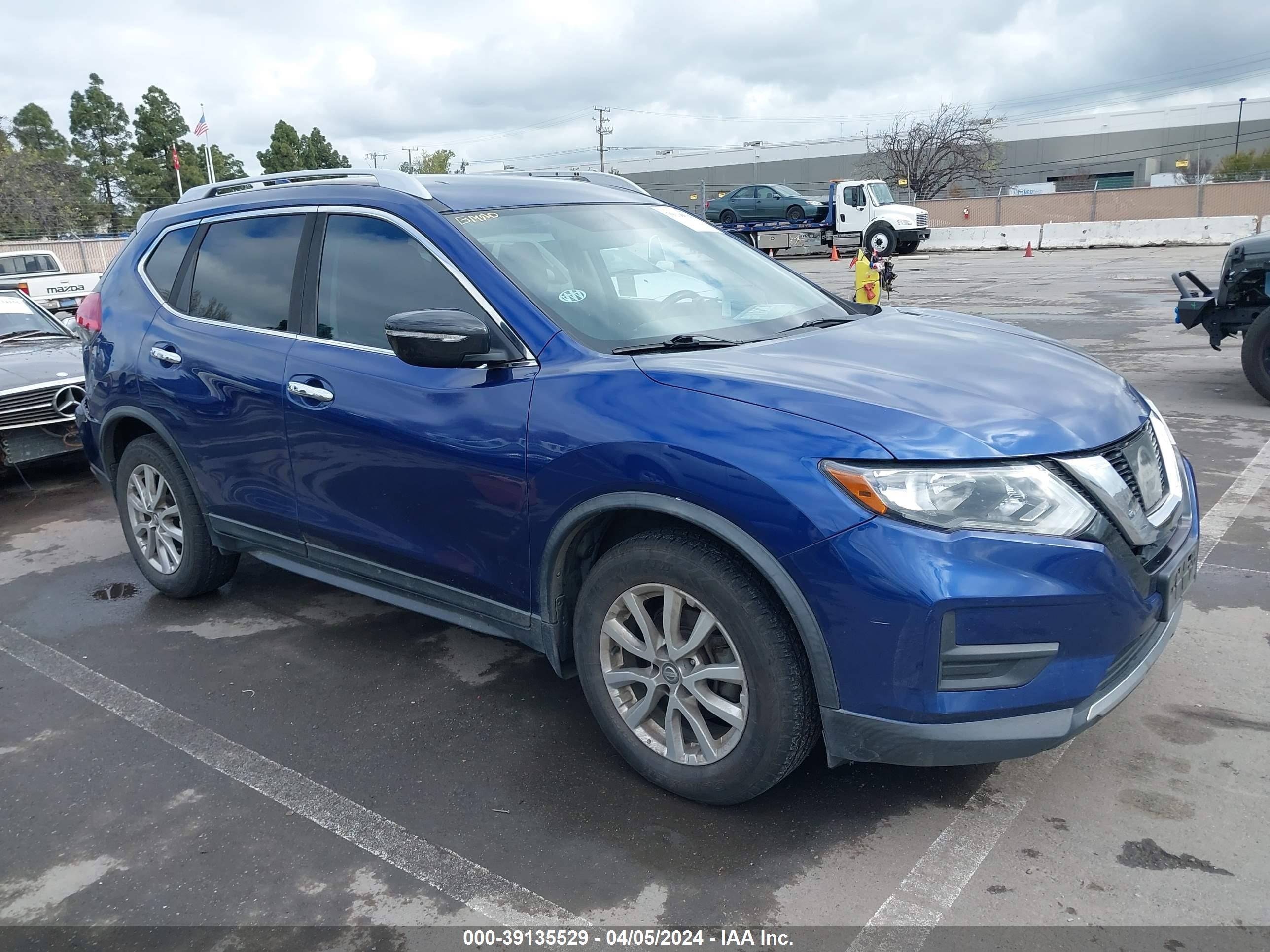 NISSAN ROGUE 2017 knmat2mt8hp591791