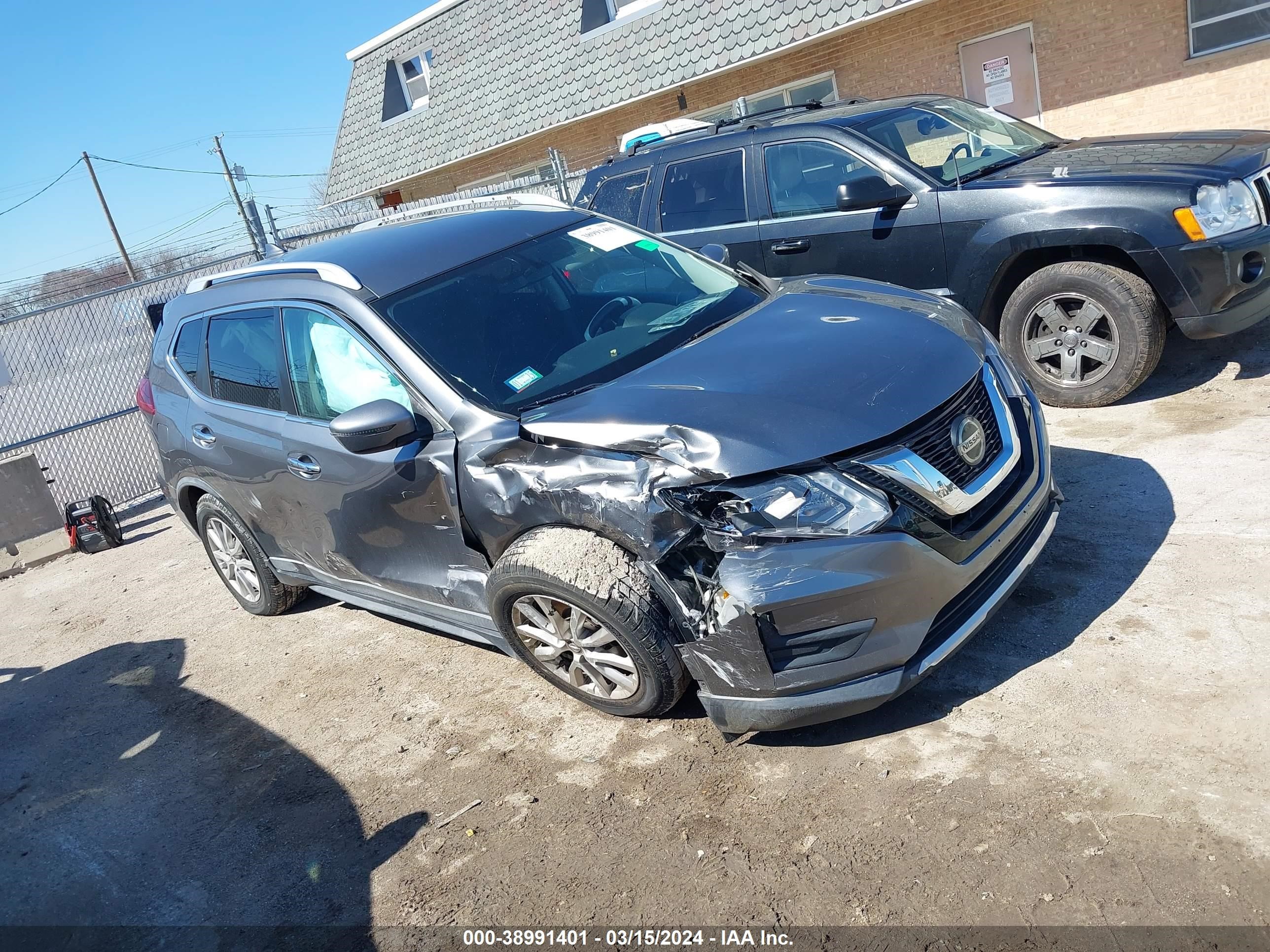 NISSAN ROGUE 2018 knmat2mt8jp546162