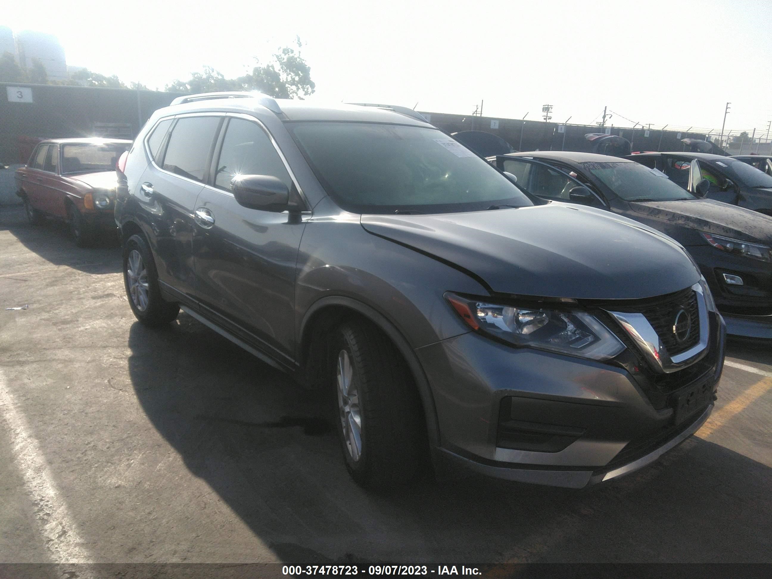 NISSAN ROGUE 2018 knmat2mt8jp548963